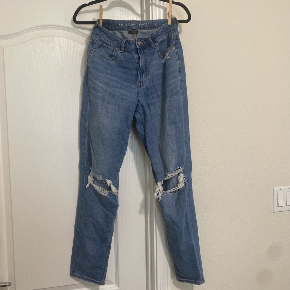 American Eagle Mom Jeans